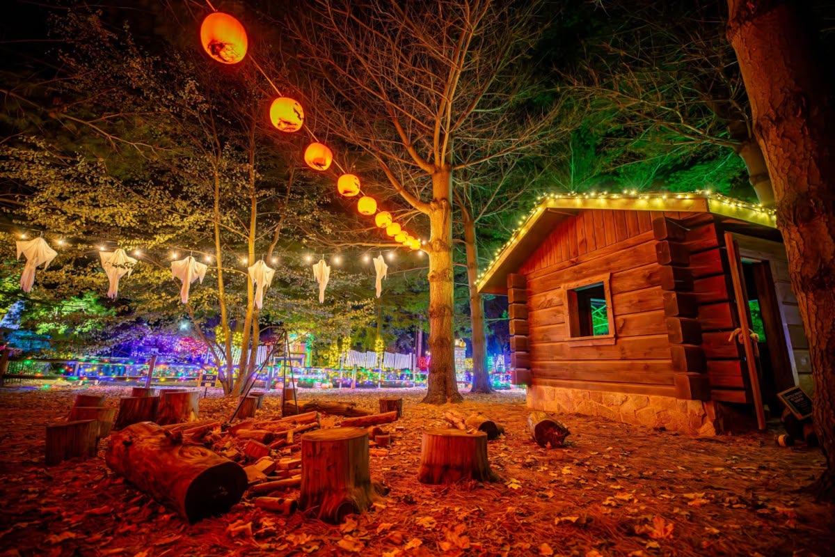 Bookworm Gardens Happily Haunted2